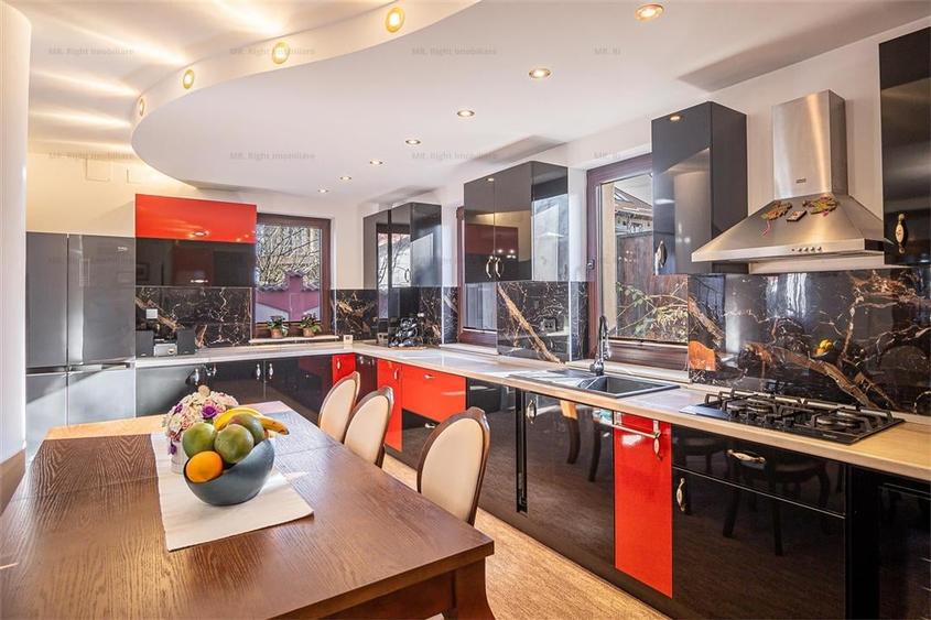 Vila superba cu 5 camere si 4 bai Bunloc Brasov Comision 0% - 3