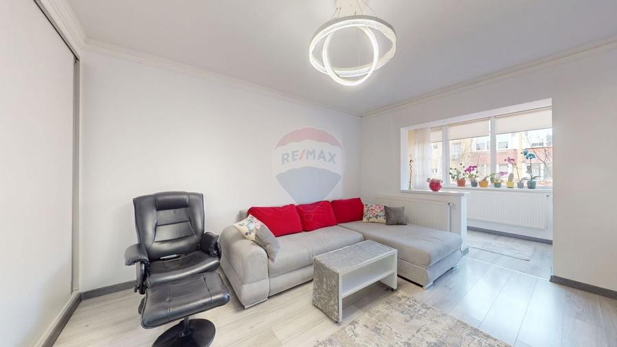 Apartament 3 camere, 2 băi, 2 parcări de vânzare zona Avantgarden 2 - 7