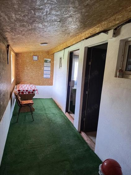 Casa de vanzare la tara - 1