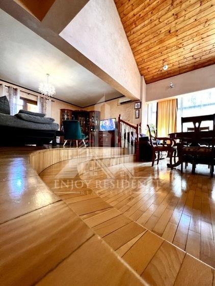 Vila impresionanta 605 mp, curte 2191 mp, dublu acces auto, garaj - 2