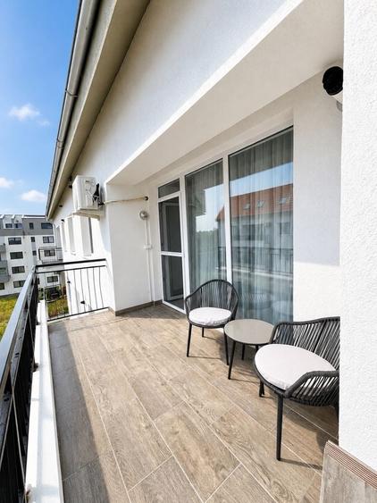 Apartament cu 3 camere decomandat în Exterior Vest