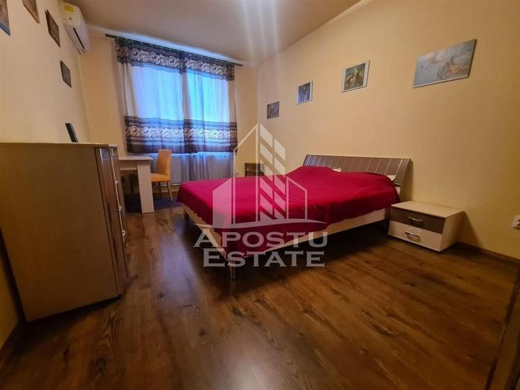Casa, 4 camere, 3 locuri de parcare, zona Sagului - 3
