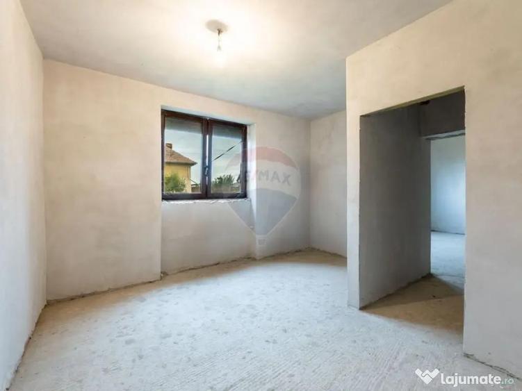 Casa cu 3 camere de vanzare, renovata la gri, teren 21... - 7