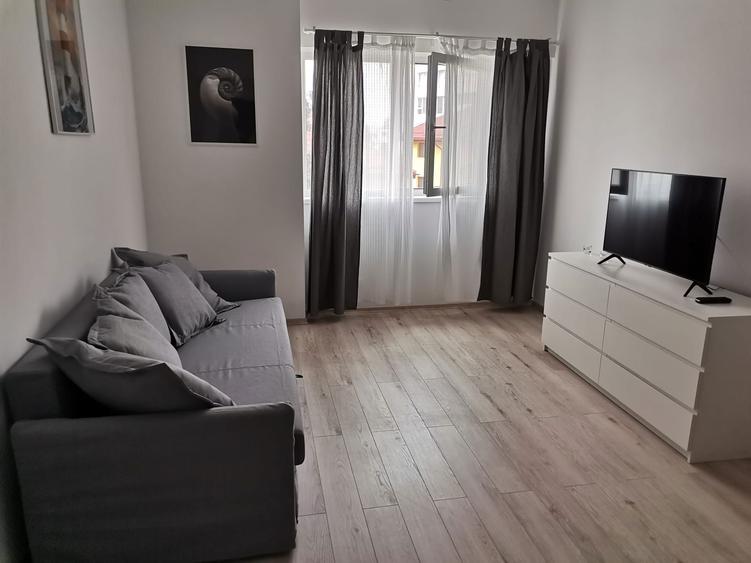 Inchiriez apartament 2 camere - 4