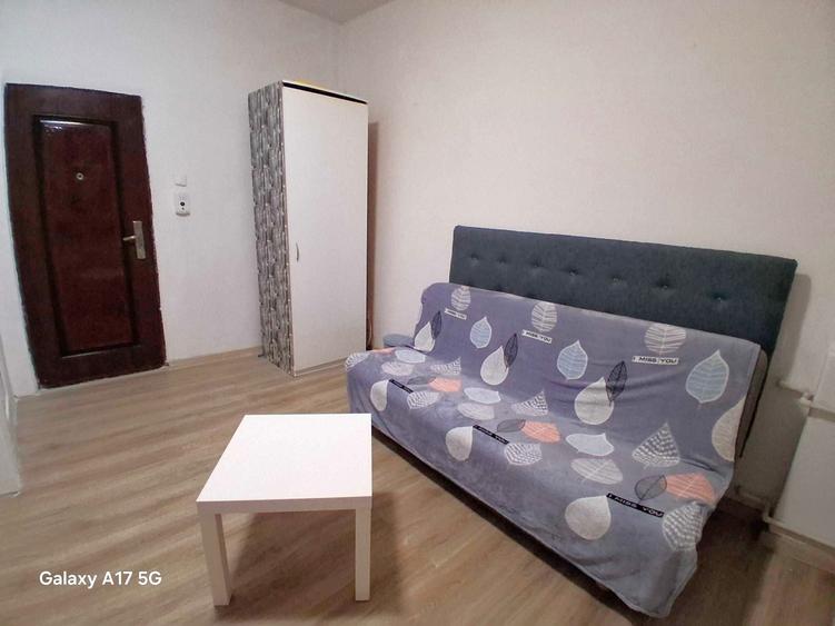 Magheru, Universitate, Romana, ultracentral, stradal, zugravita, ocazie - 3