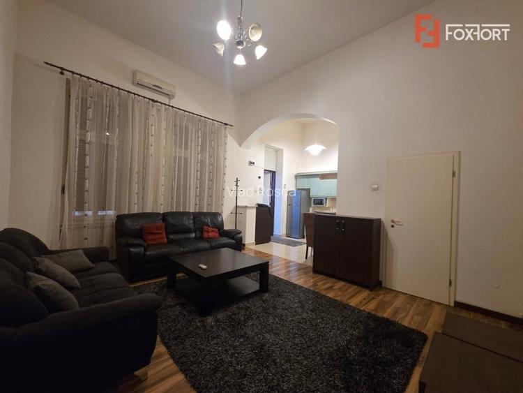 Apartament cu 2 camere semidecomandat, et 1, zona Centrala