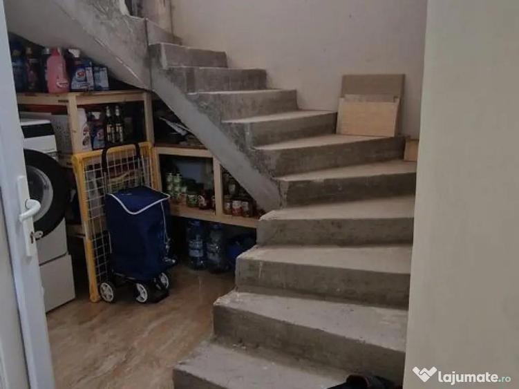 Casa / Vila cu 5 camere de vanzare in zona Tomis Mall - 3