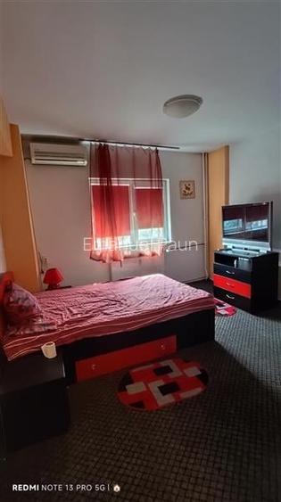 Apartament cu 3 camere decomandat, mobilat în Ultracentral Apartament cu 3 camere decomandat, mobilat în Ultracentral