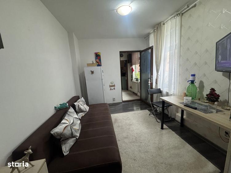 Casa cu poten?ial - Victoriei - 6