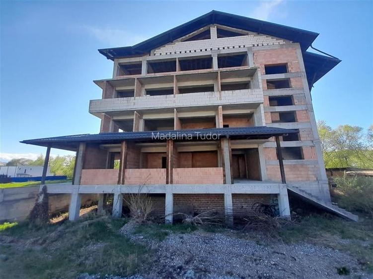 Hotel/Pensiune, 2300 mp în Stupini Hotel/Pensiune, 2300 mp în Stupini