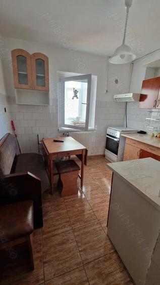 Vand apartament 2 camere, zona centrala - 6