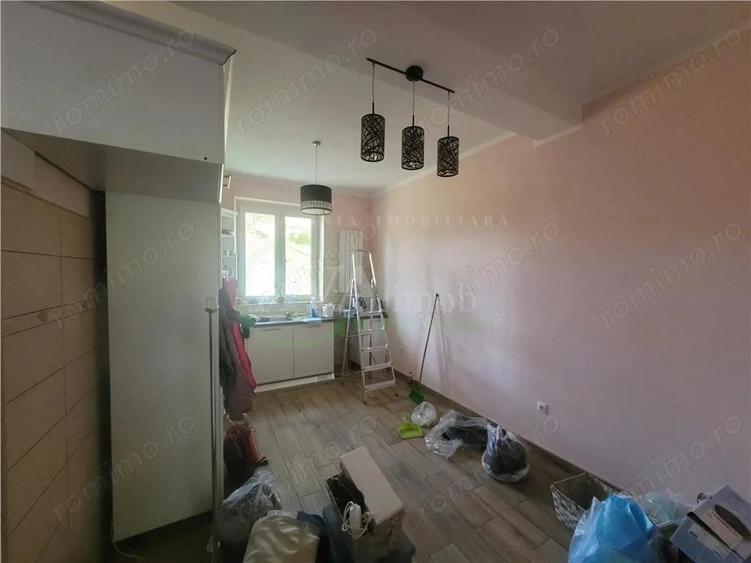 Apartament 2 camere decomandat , zona Narcisa - 7