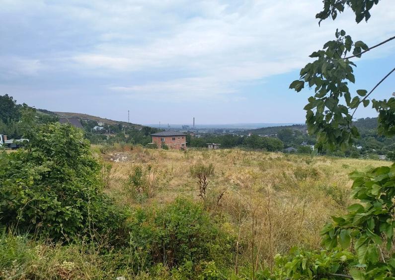 Tomesti 1900 mp. intravilan - 1