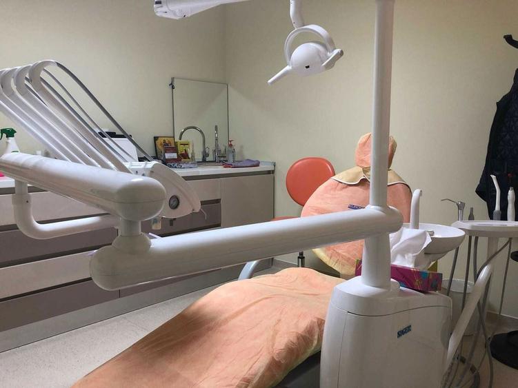 VAND CABINET Medical STOMATOLOGIC Complet Utilat MAZEPA 1 Galati - 1