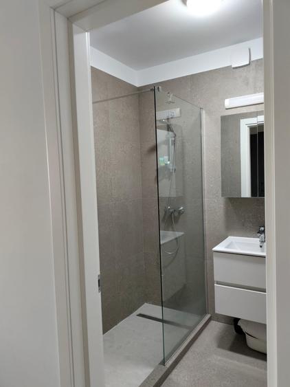 Apartament cu 2 camere semidecomandat, mobilat în Pipera