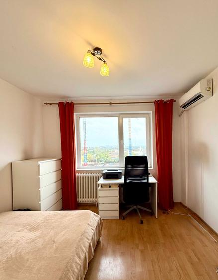 VANZATOR PRIVAT 4 camere 2 balcoane Zona Mega Mall - 5