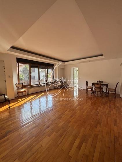 4 camere Domenii Aviator Traian Vasile