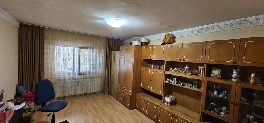 Apartamen 2 camere , parter cu balcon / Far - 1