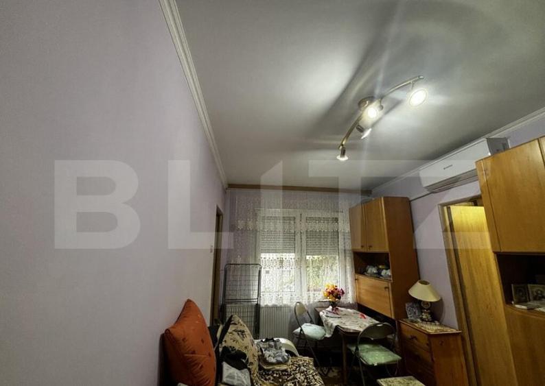 Apartament de vanzare, cu 3 camere, 48 mp, zona Micro 14 - 5