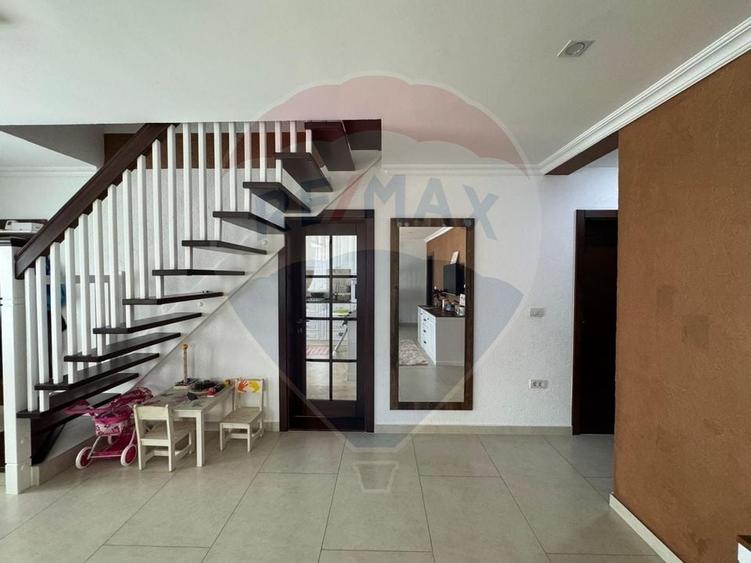 Casă / Vilă cu 4 camere de vânzare în zona Bujac-Arad - 20