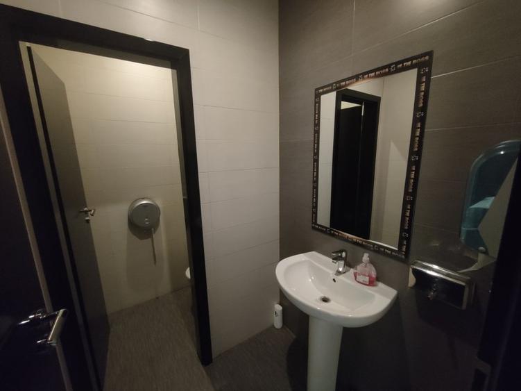 PIATA IANCULUI - metrou spatiu birouri stradal 562 mp - 8