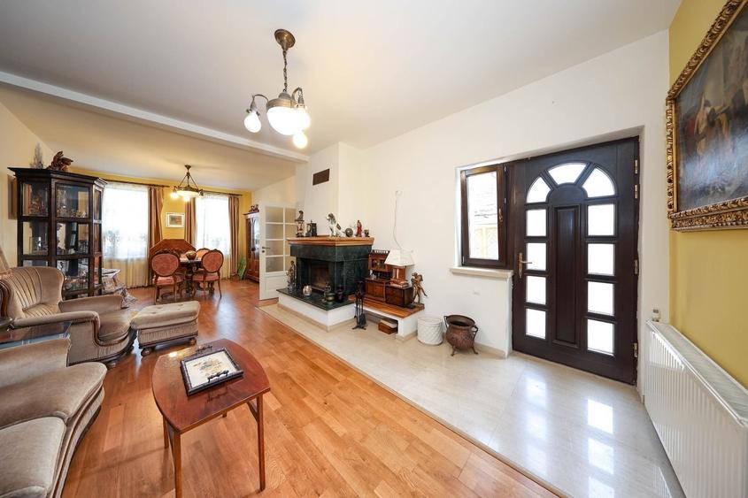 Casă deosebită de vânzare în centrul Brașovului - 19