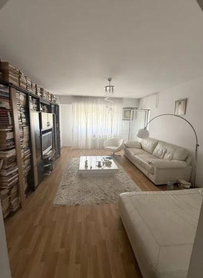 Decebal Calarasilor,bl.reabilitat 1996,decomandat,mobilat,utilat, 2 balcoane.