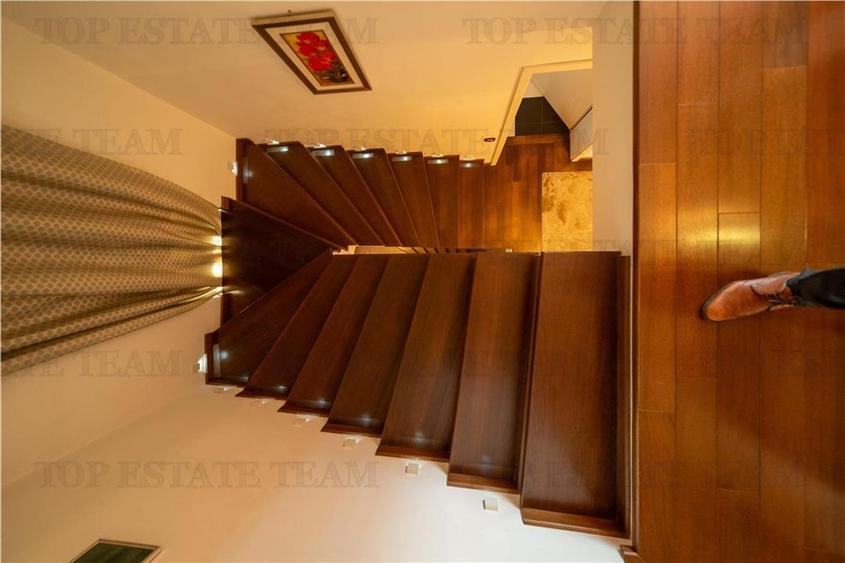 Vila de Lux cu Piscina, Acces direct la Lac si Vedere Panoramica - 15