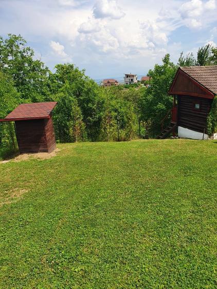 Teren de vanzare in Deva zona linistita, panorama superba spre oras si cetate - 1