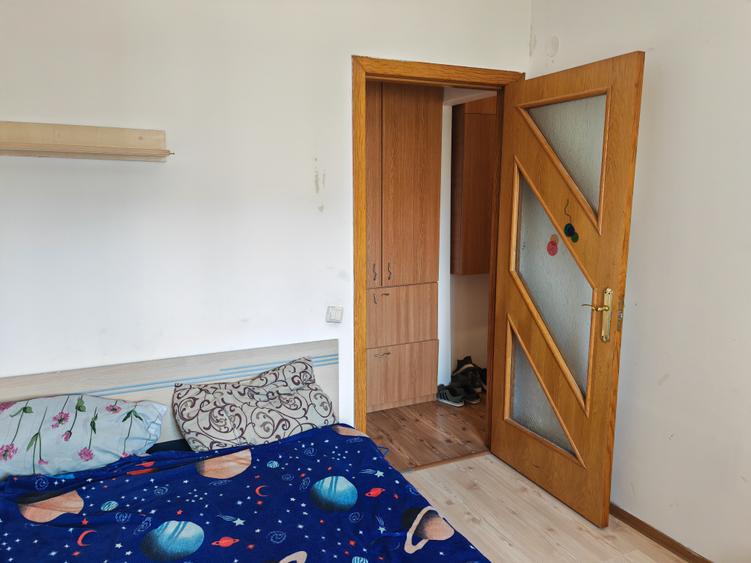 Apartament 3 camere liber la vanzare zona Astra - 4