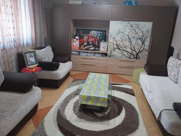 Casa cu suprafata generoasa - 5