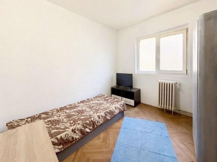3 Camere - centrala proprie - 80 mp -Lipovei - 8