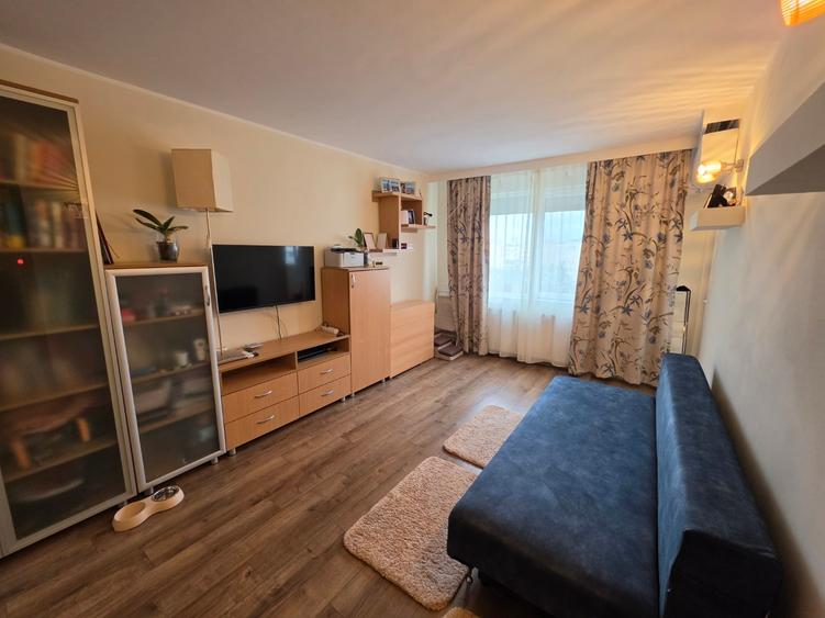 Apartament cu 2 camere decomandat în Colentina