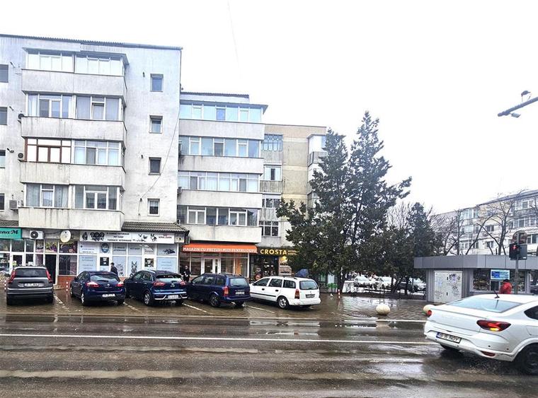 Spatiu comercial stradal, 51 mp, Galata - 2