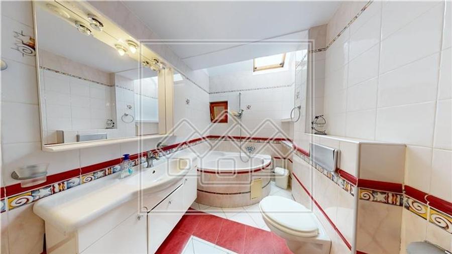 Casa de vanzare in Sibiu - individuala - 278 mp utili - - 23