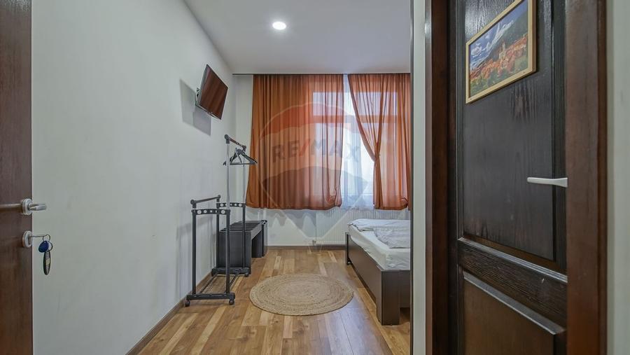 Casa cu 6 dormitoare, fiecare cu baie proprie - Str. Morii, Brasov! - 9