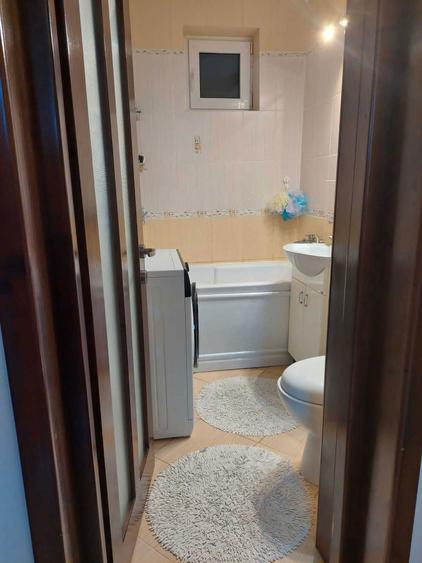 Vand apartament 2 camere decomandat, intrare in Zamca (zona Belvedere - Bebelusul), Suceava, 65.900 euro, etaj 4 din 5 - 6