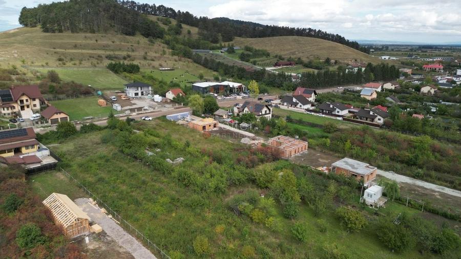 Teren intravilan - 23