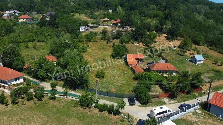 Teren de vanzare in comuna Poienarii de Arge?, sat Poienari, jude? Arge?. - 5