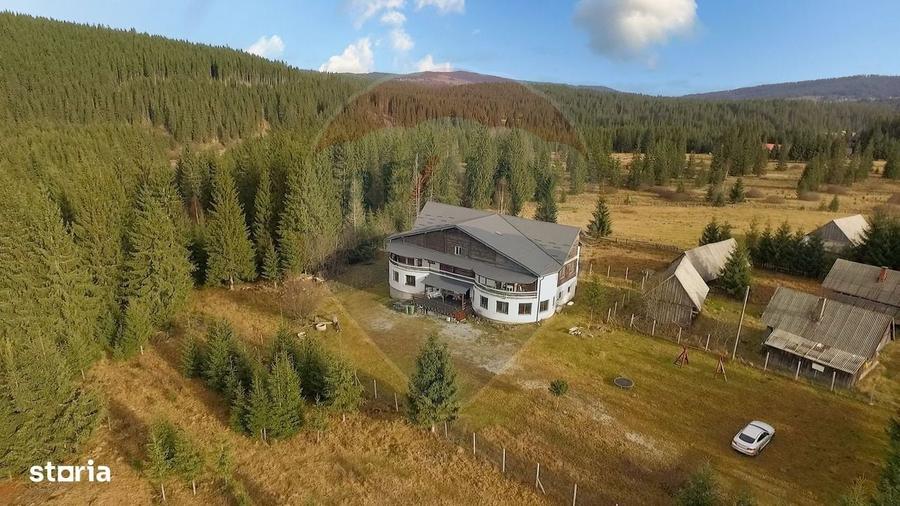 Spațiu comercial, de 1,300 mp, în Mărișel