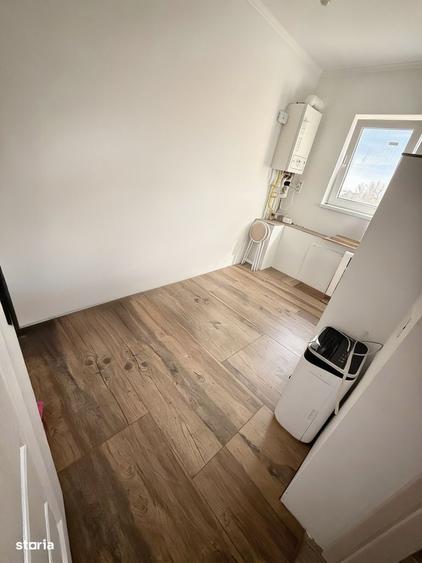Casă cu 4 camere în Smeura