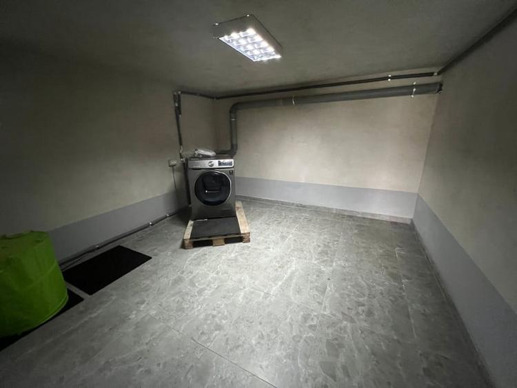 Triplex dispus pe 3 nivele, zona Teilor cu garaj subteran - 12