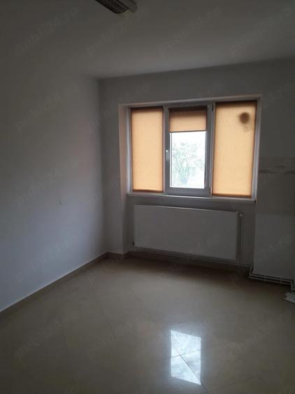 Vand apartament 3 camere - 8