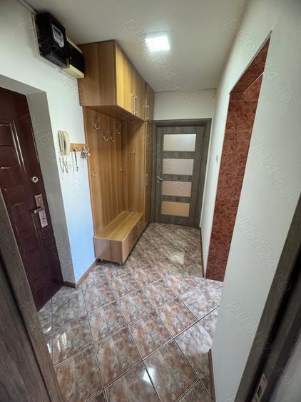 Apartament cu 3 camere semidecomandat în Moșilor - 1