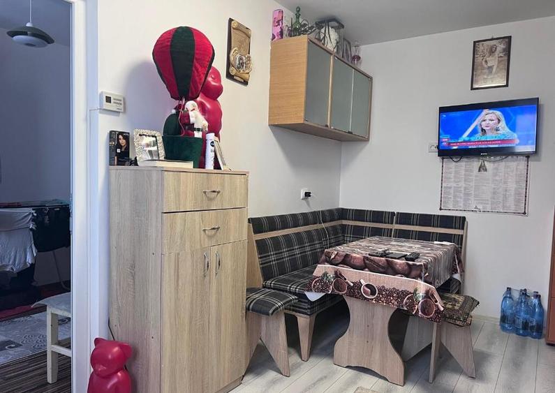 Apartament 3 camere de vanzare Zona Dacia, etaj 2 - 7