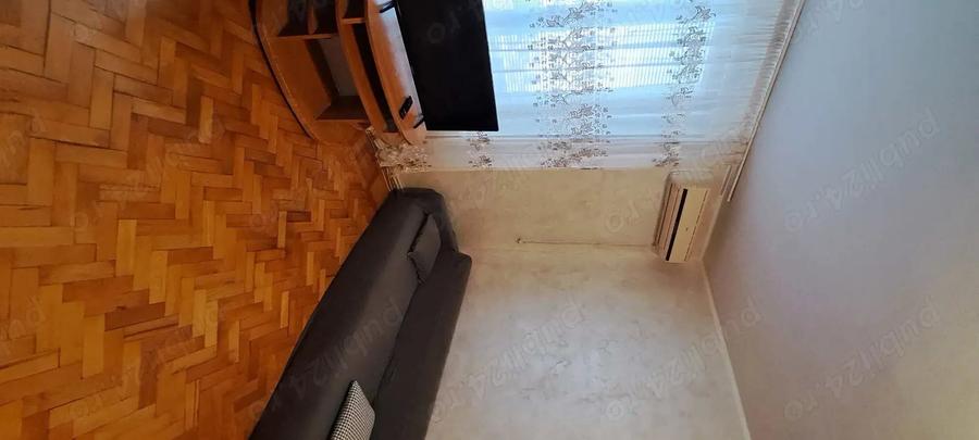 Garsonieră decomandată în Dunărea