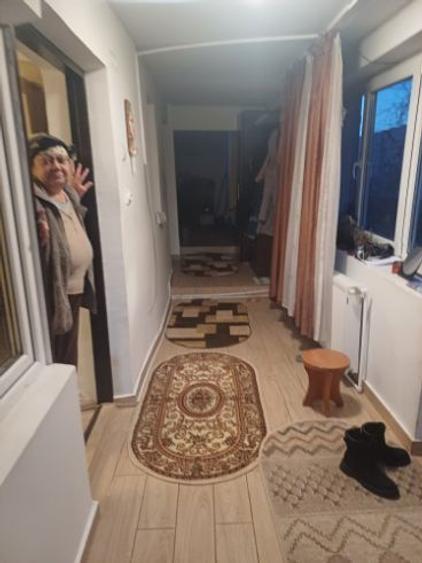 Casă cu 3 camere cu Canalizare în Giulești