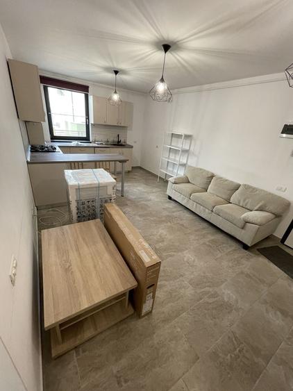 Apartament cu 2 camere semidecomandat, mobilat în Braytim