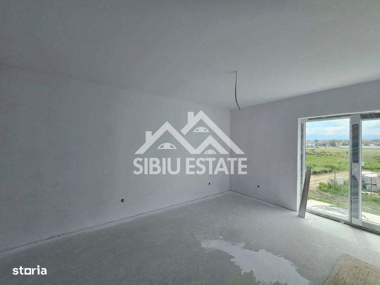 Casă cu 4 camere cu Teren 280 Mp în Central