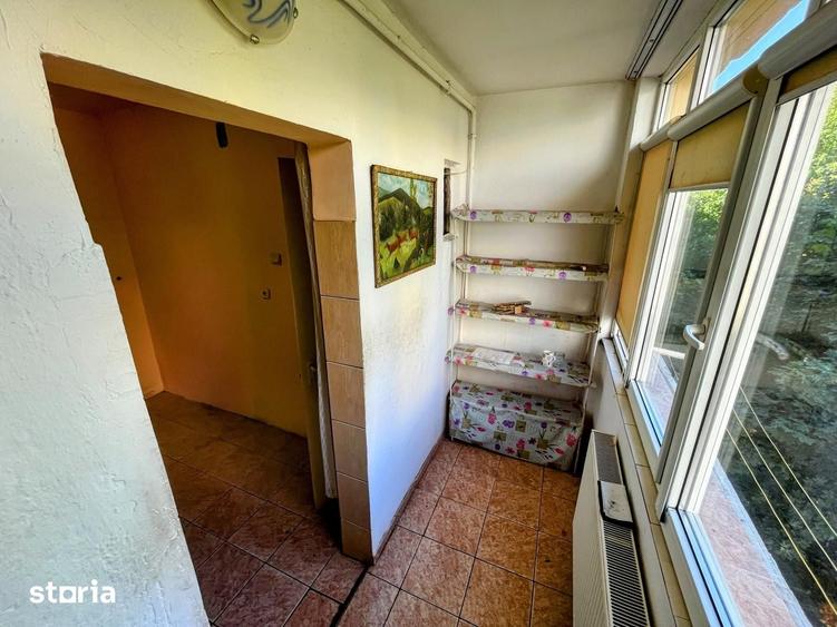 Apartament cu 2 camere decomandat în Vasile Aaron